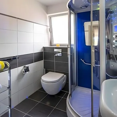 Maaridyll Apartman Schalkenmehren